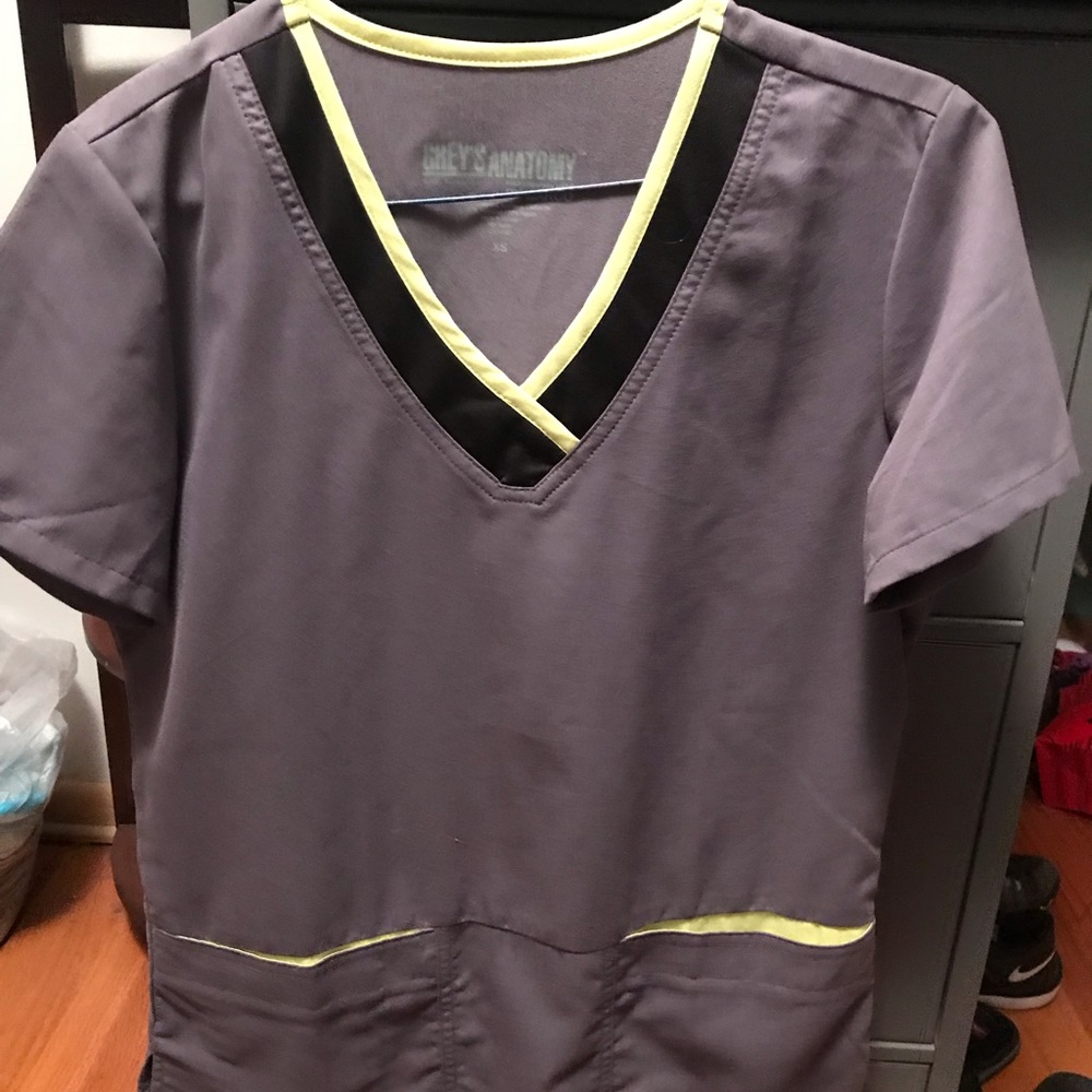Women’s Greys Anatomy Scrub top